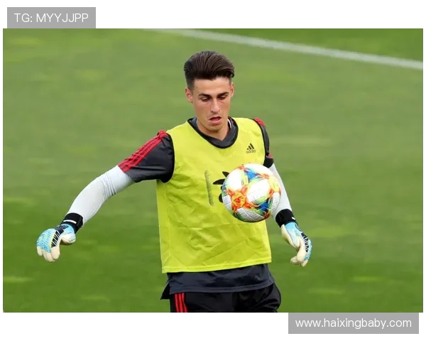 卡尔全家现身伯纳乌 他却未获出场机会